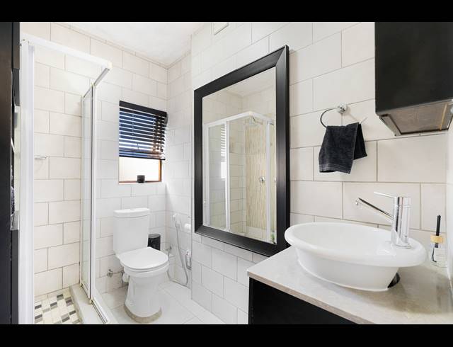 2 BEDROOM APARTMENT FOR SALE IN BROADACRES